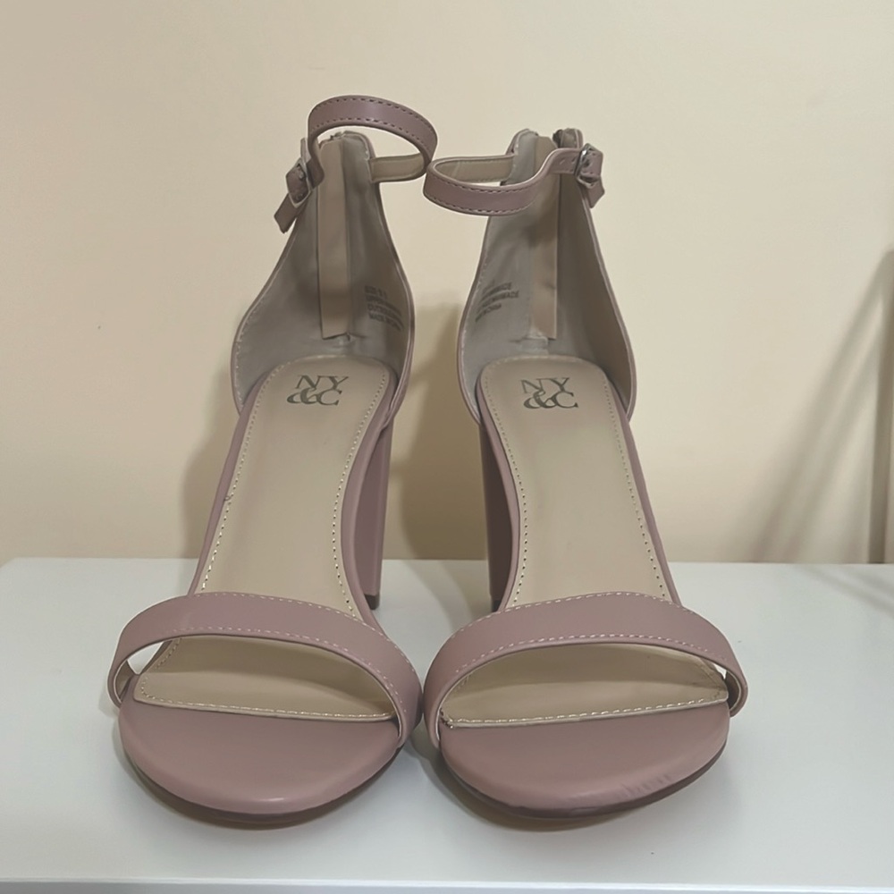 New York and Company Nude Heels Size 9.5